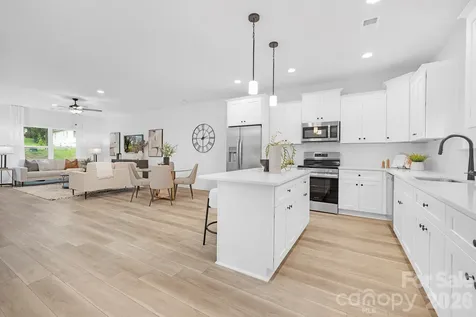 9012 Potomac Boulevard Charlotte NC 28216