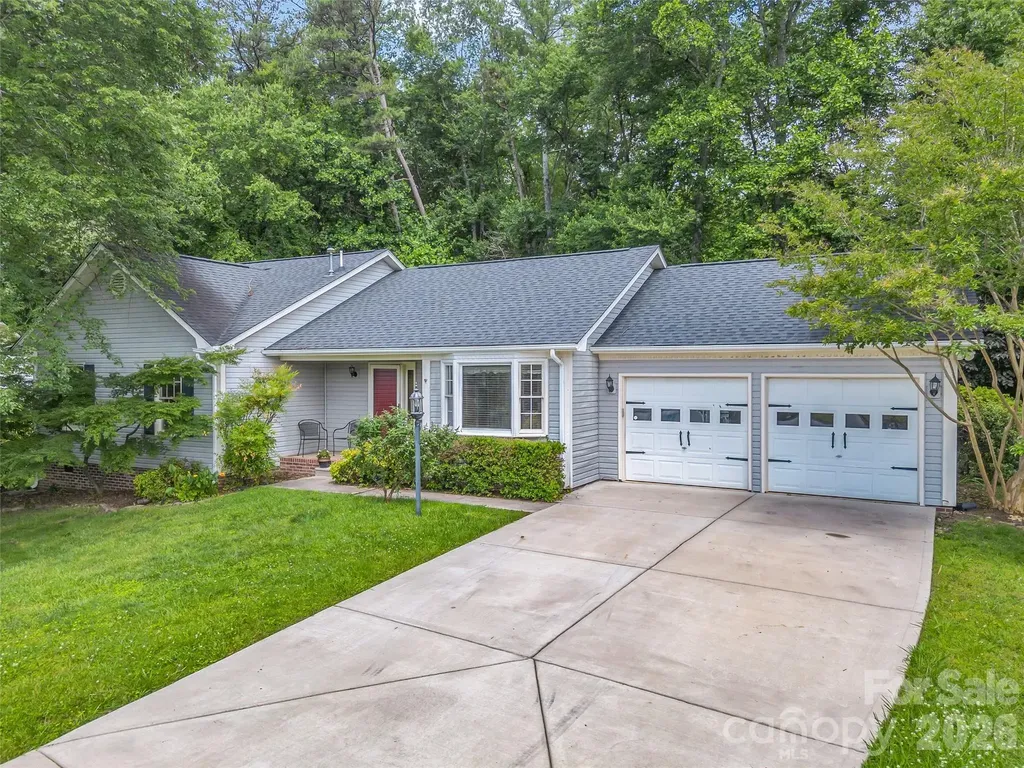 606 Woodberry Court Fletcher NC 28732