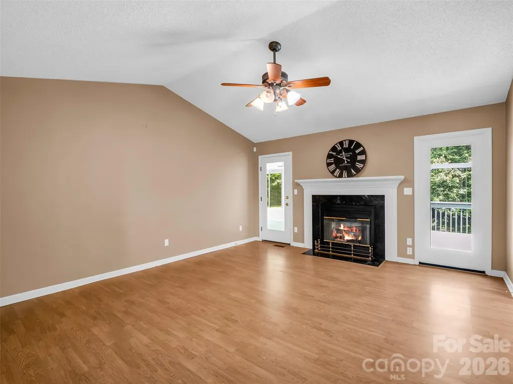 606 Woodberry Court Fletcher NC 28732