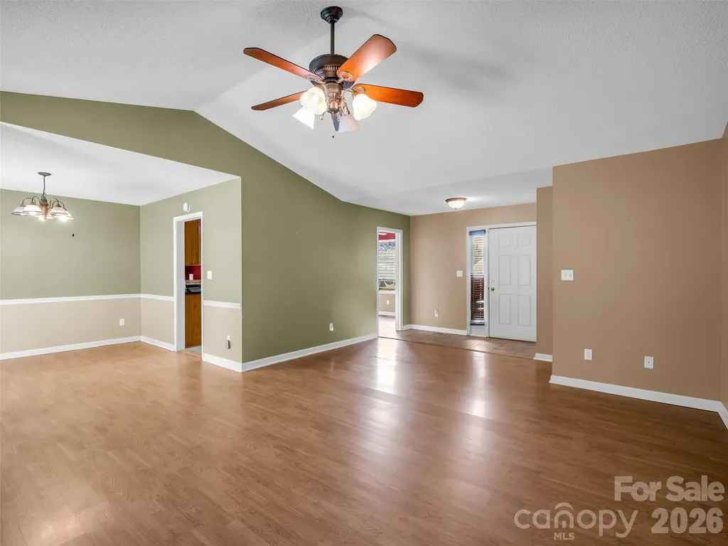 606 Woodberry Court Fletcher NC 28732