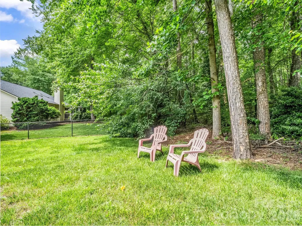 606 Woodberry Court Fletcher NC 28732