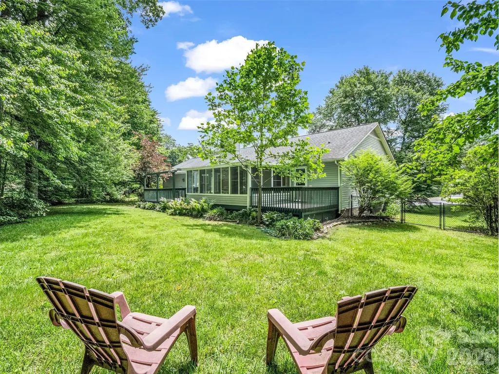 606 Woodberry Court Fletcher NC 28732