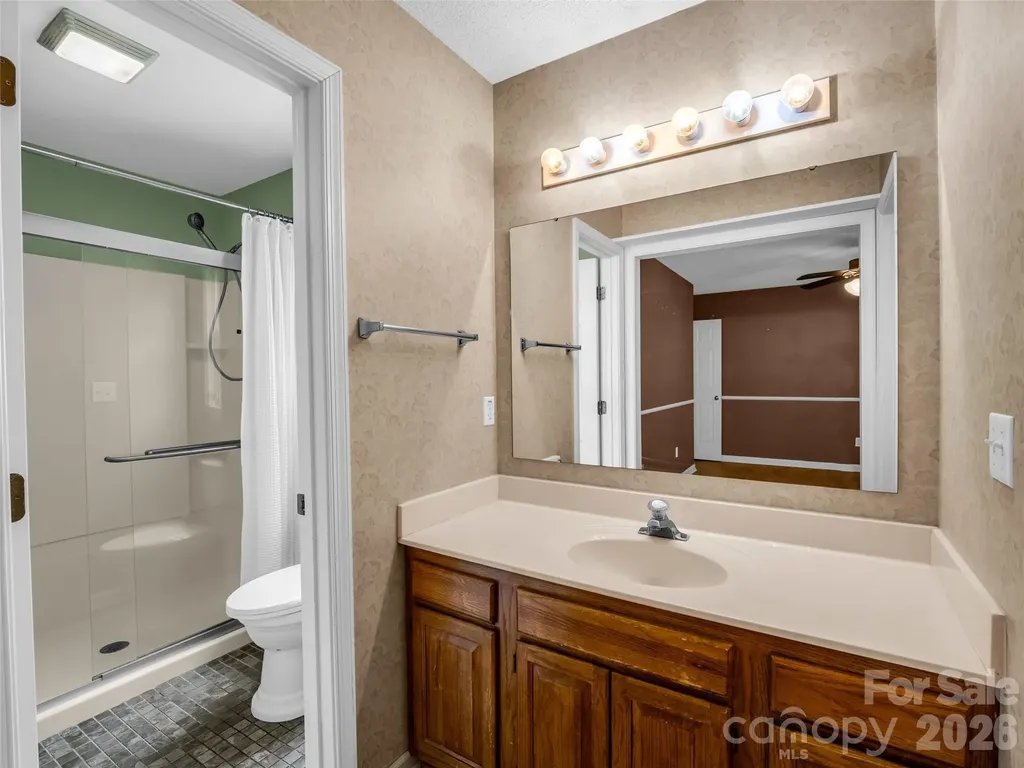 606 Woodberry Court Fletcher NC 28732