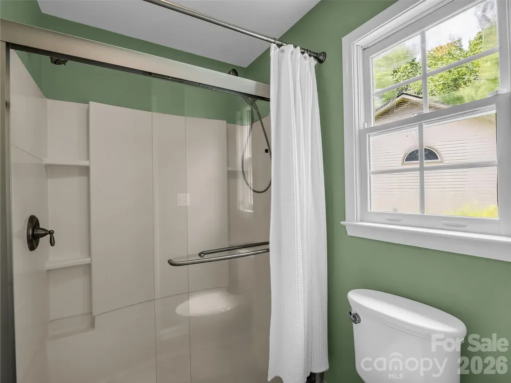 606 Woodberry Court Fletcher NC 28732