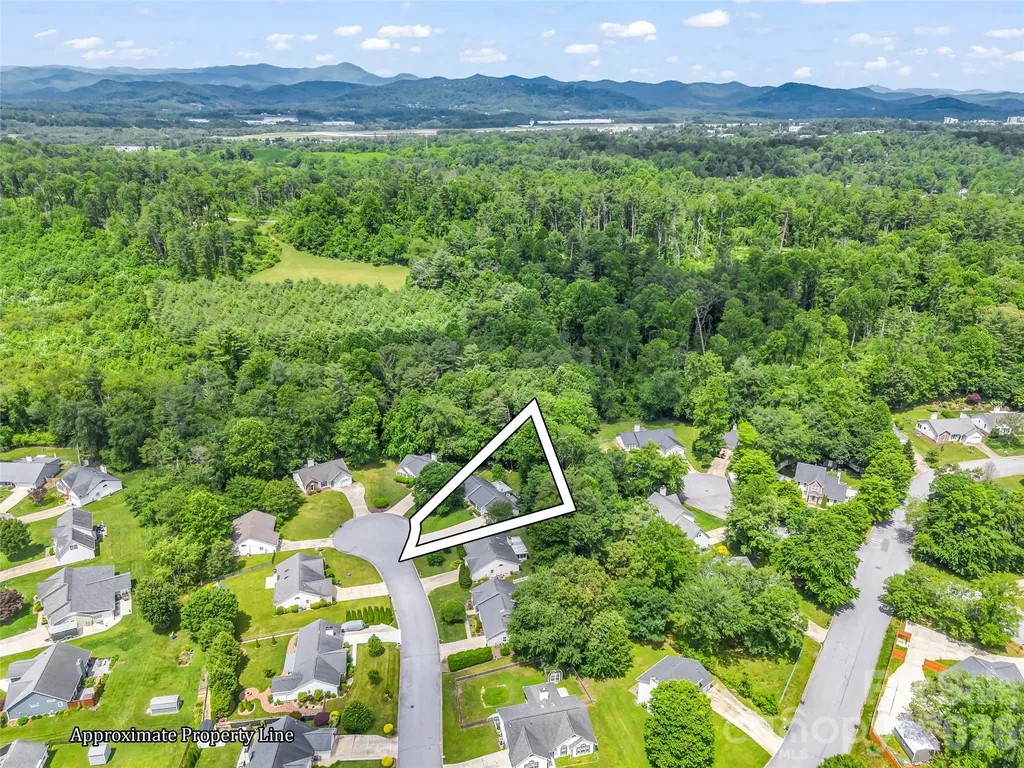 606 Woodberry Court Fletcher NC 28732