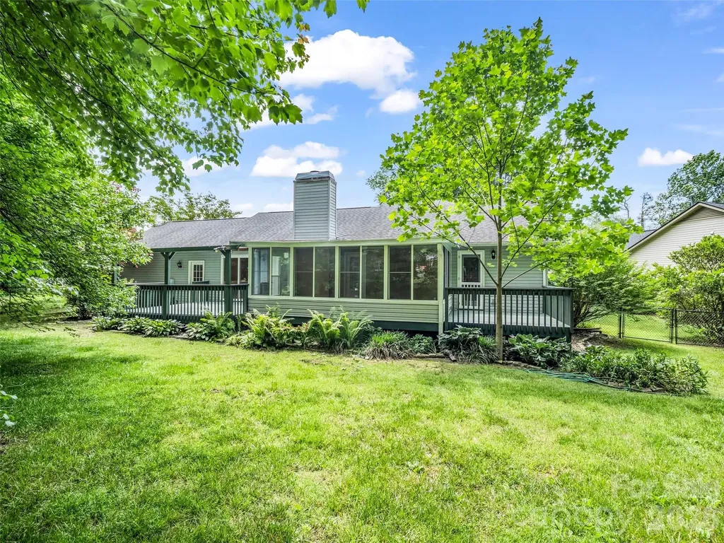 606 Woodberry Court Fletcher NC 28732