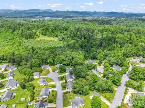 606 Woodberry Court Fletcher NC 28732