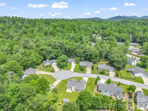 606 Woodberry Court Fletcher NC 28732