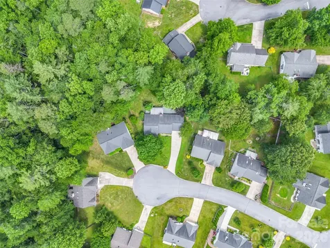 606 Woodberry Court Fletcher NC 28732