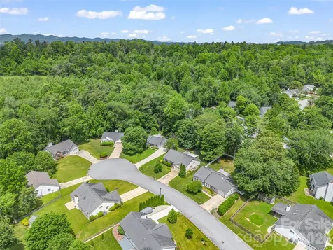606 Woodberry Court Fletcher NC 28732