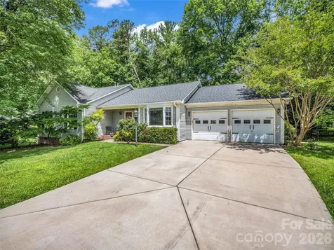 606 Woodberry Court Fletcher NC 28732