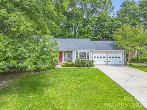 606 Woodberry Court Fletcher NC 28732