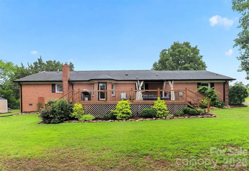 6720 County Line Road Mount Pleasant NC 28124