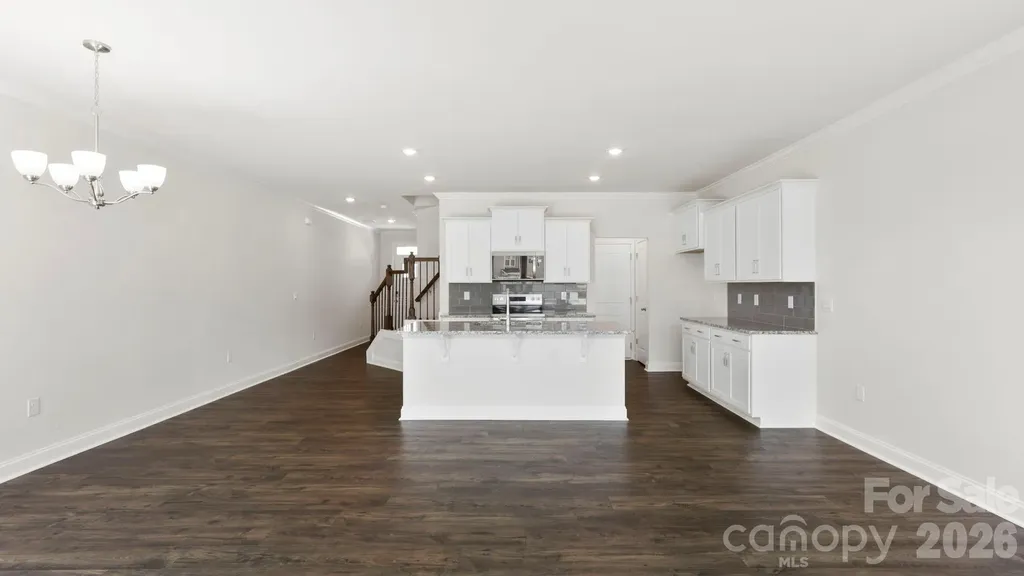 405 Creekview Road Hendersonville NC 28792