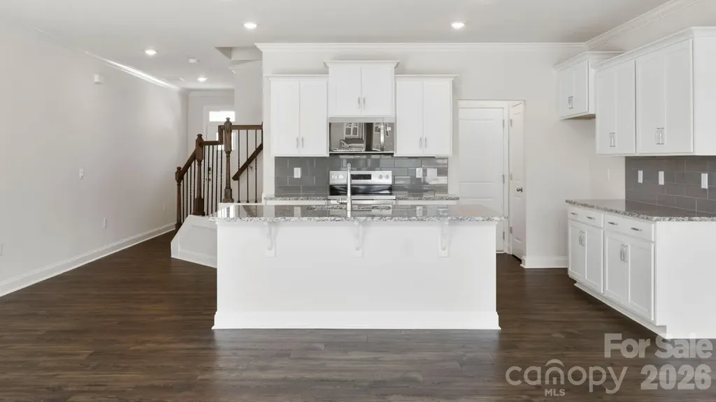 405 Creekview Road Hendersonville NC 28792