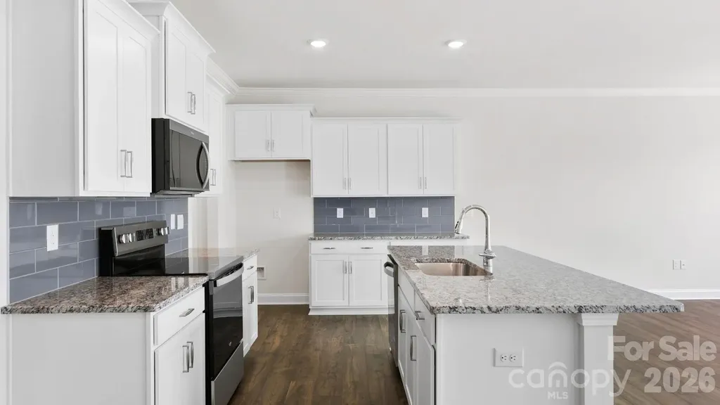 405 Creekview Road Hendersonville NC 28792