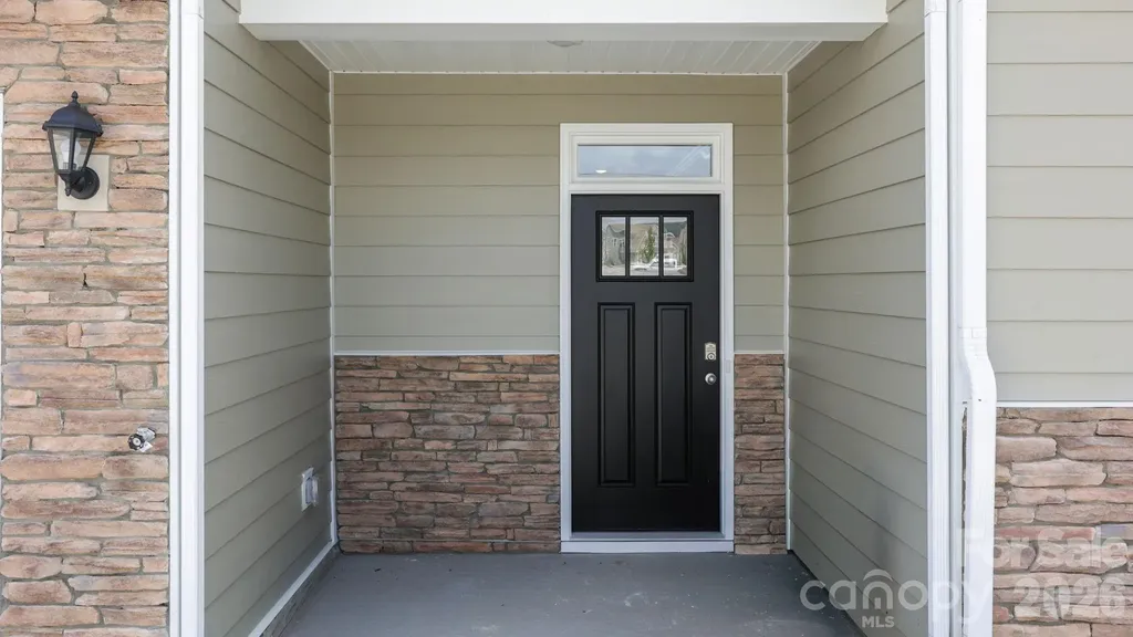 405 Creekview Road Hendersonville NC 28792