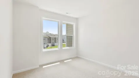 405 Creekview Road Hendersonville NC 28792