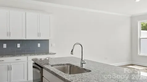 405 Creekview Road Hendersonville NC 28792
