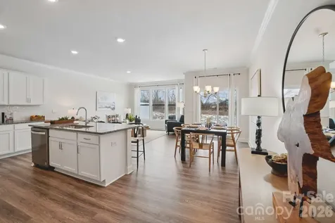 35 Creekview Road Hendersonville NC 28792