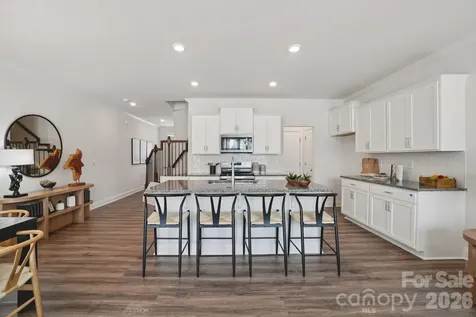35 Creekview Road Hendersonville NC 28792