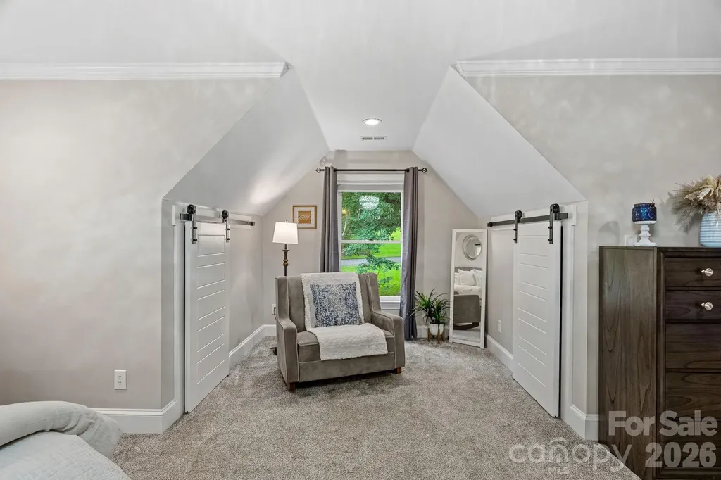 5634 Camelot Drive Charlotte NC 28270