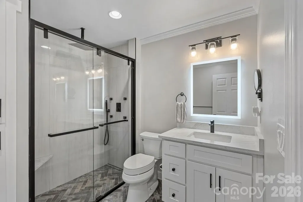 5634 Camelot Drive Charlotte NC 28270