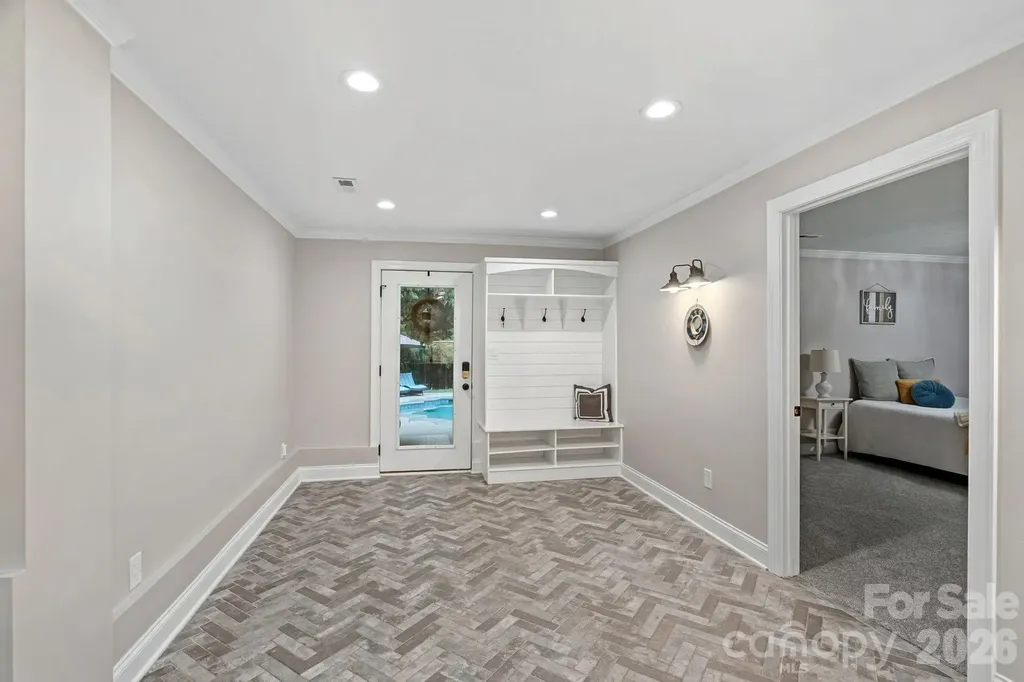 5634 Camelot Drive Charlotte NC 28270