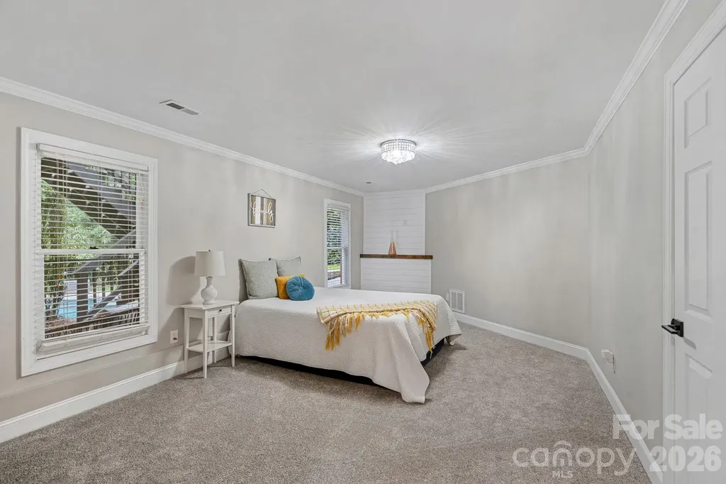 5634 Camelot Drive Charlotte NC 28270