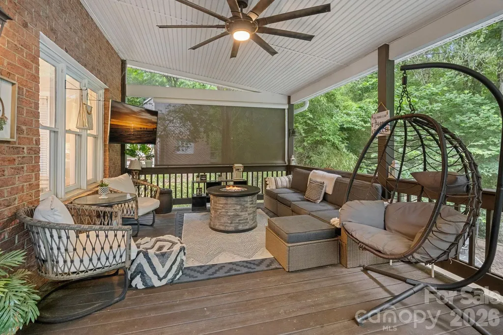 5634 Camelot Drive Charlotte NC 28270