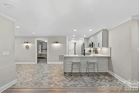 5634 Camelot Drive Charlotte NC 28270