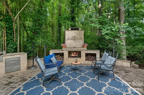 5634 Camelot Drive Charlotte NC 28270