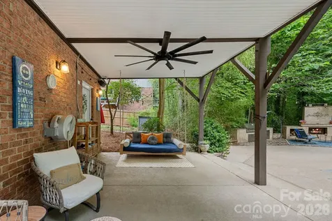 5634 Camelot Drive Charlotte NC 28270