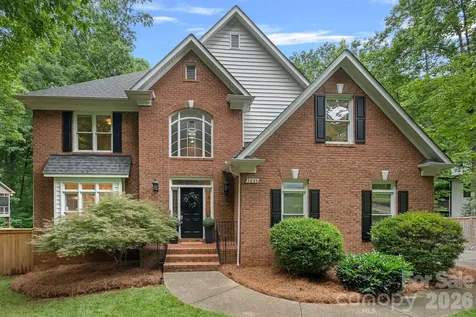 5634 Camelot Drive Charlotte NC 28270
