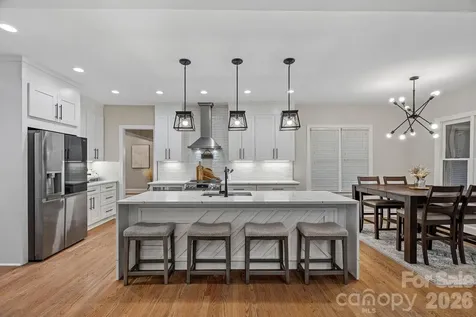 5634 Camelot Drive Charlotte NC 28270