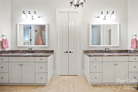3415 Indian Meadows Lane Charlotte NC 28210