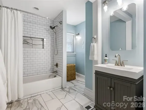 2508 Hilliard Drive Charlotte NC 28205