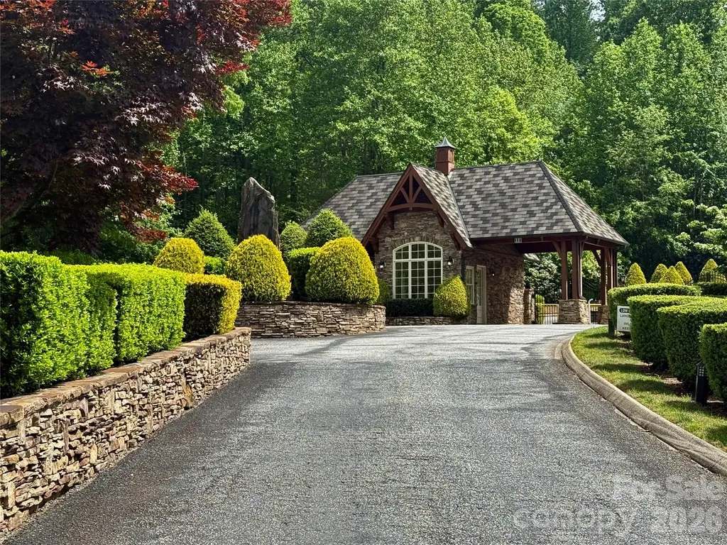 Lot 260 Rock Ledge Drive Lake Lure NC 28746