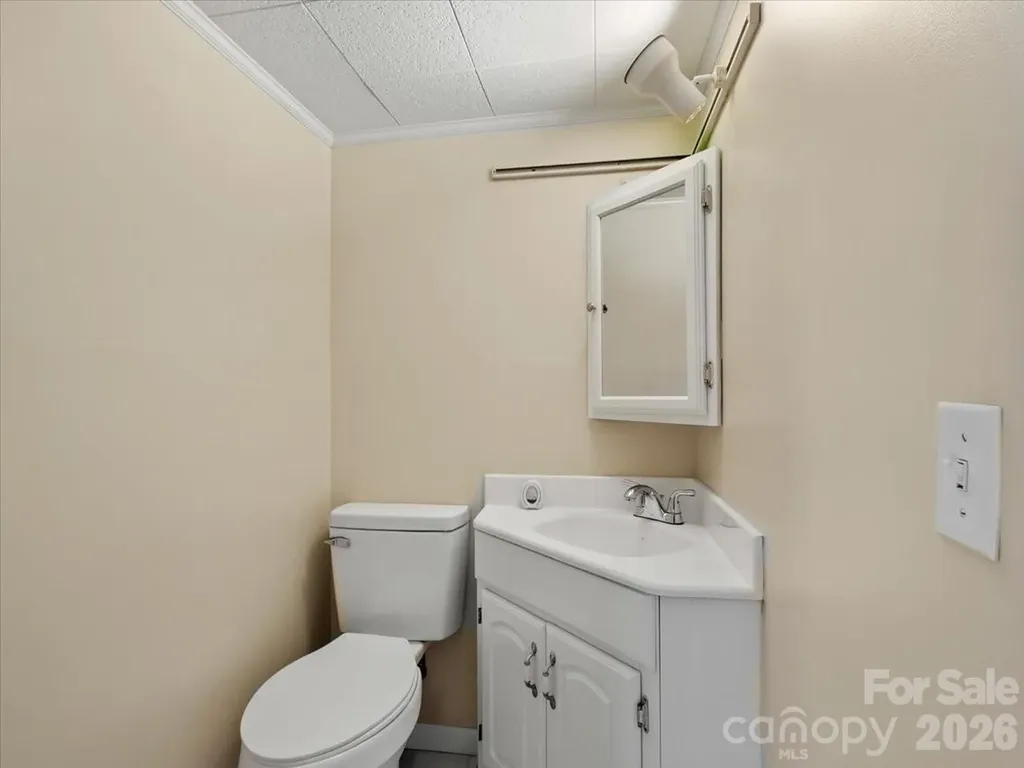 140 Locust Grove Road Weaverville NC 28787
