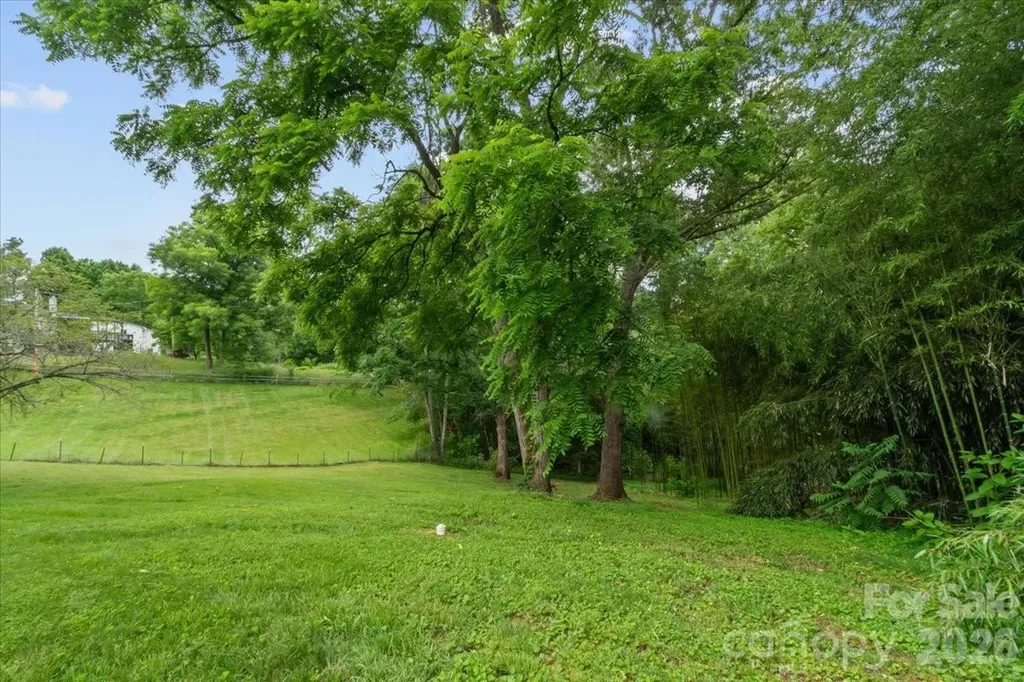 140 Locust Grove Road Weaverville NC 28787