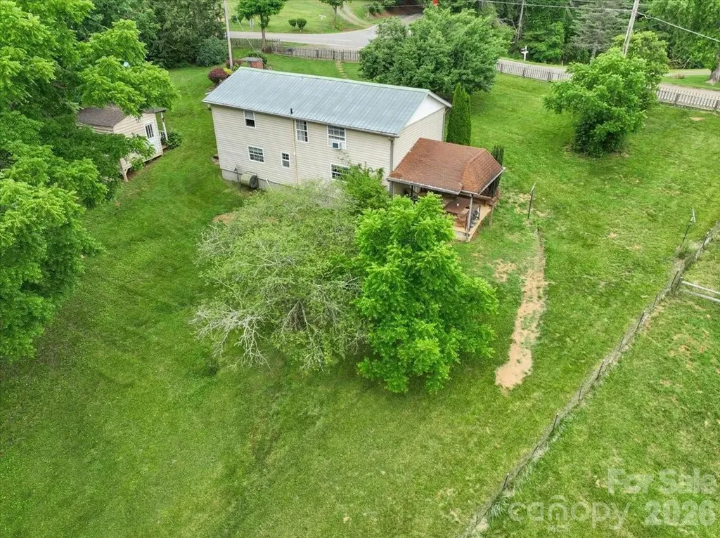 140 Locust Grove Road Weaverville NC 28787