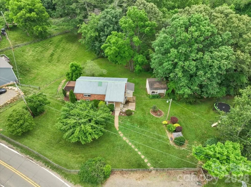 140 Locust Grove Road Weaverville NC 28787