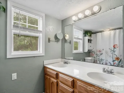 140 Locust Grove Road Weaverville NC 28787