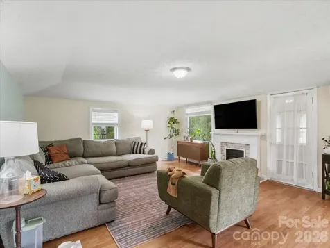 140 Locust Grove Road Weaverville NC 28787