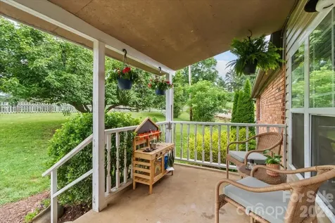 140 Locust Grove Road Weaverville NC 28787