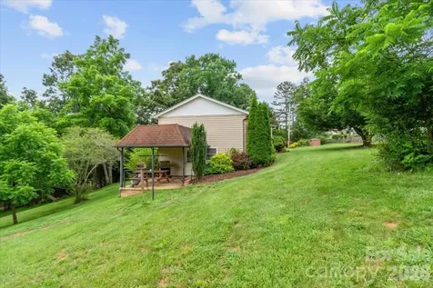 140 Locust Grove Road Weaverville NC 28787