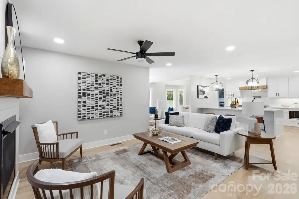 3800 Lovett Circle Charlotte NC 28210