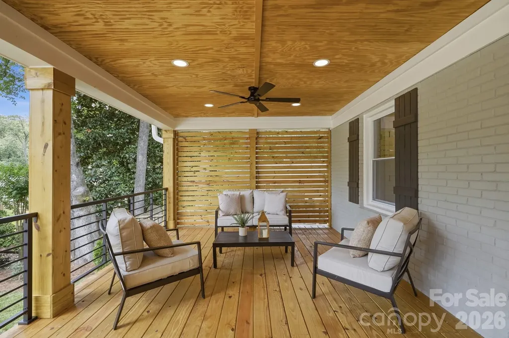 3800 Lovett Circle Charlotte NC 28210