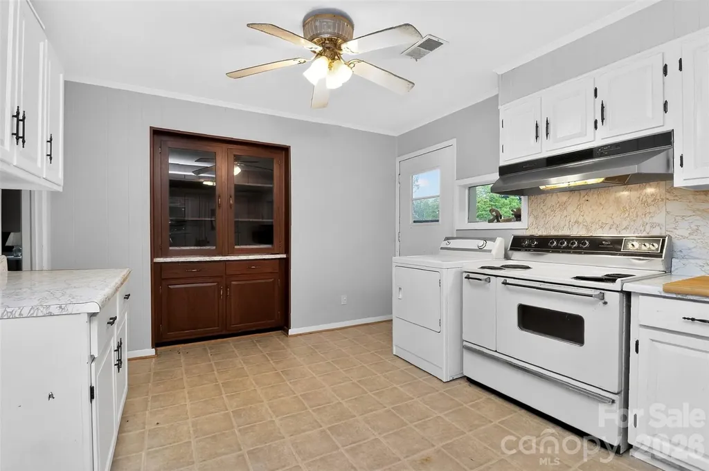 2122 Englewood Street Kannapolis NC 28083