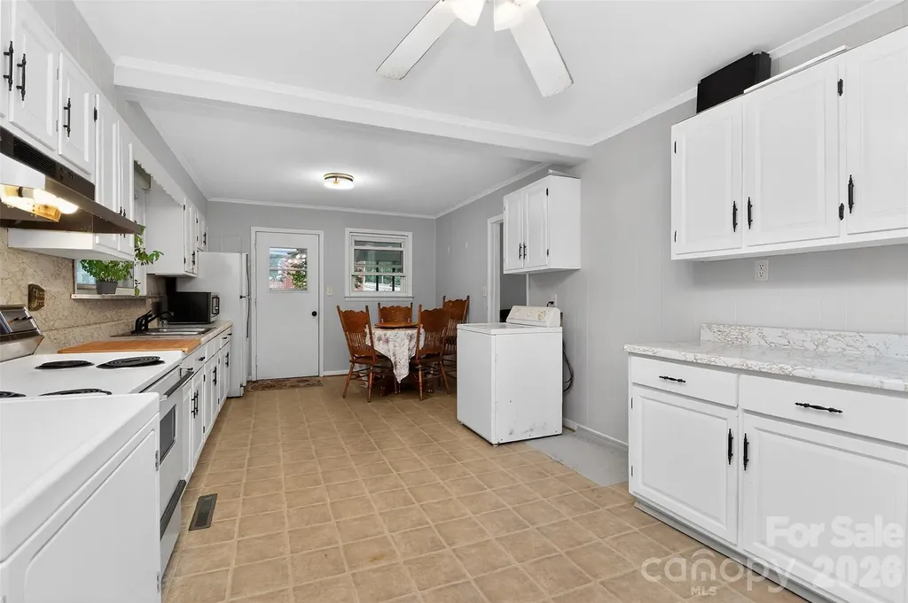2122 Englewood Street Kannapolis NC 28083